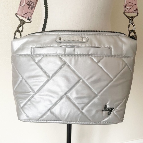 Lug Flare 2 Crossbody Bag Metallic Silver Floral Strap - Picture 2 of 8